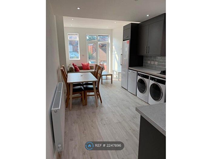 5 Bedroom Terraced House To Rent In Edgerton Park Road, Exeter, EX4