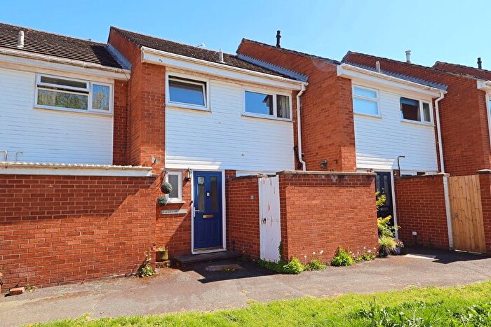 3 Bedroom Terraced House For Sale In Stamford Court, Chester, CH3