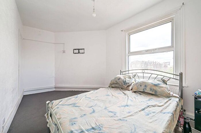 1 Bedroom Flat To Rent In Kilburn High Road, Kilburn, London, NW6