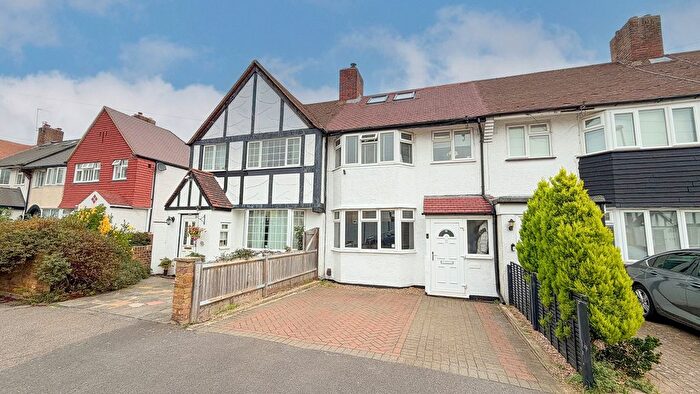 4 Bedroom Terraced House For Sale In Bramblewood Close, Carshalton, Surrey., SM5