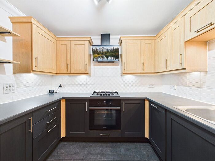 2 Bedroom Flat To Rent In Gawton Crescent, Netherne On The Hill, Coulsdon, Surrey, CR5
