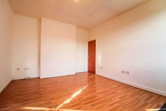 2 Bedroom Apartment To Rent In Raynville Road, Bramley, Leeds, LS13