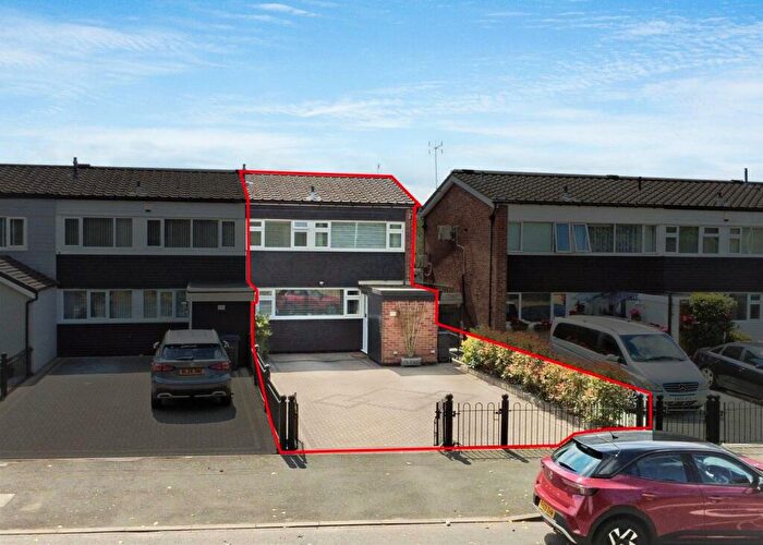 3 Bedroom End Of Terrace House For Sale In Manby Road, Castle Vale, Birmingham, B35