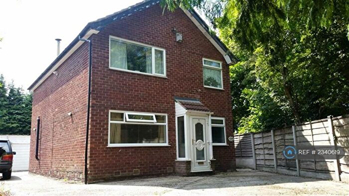 2 Bedroom Flat To Rent In Kingsland Rd, Stockport, SK3