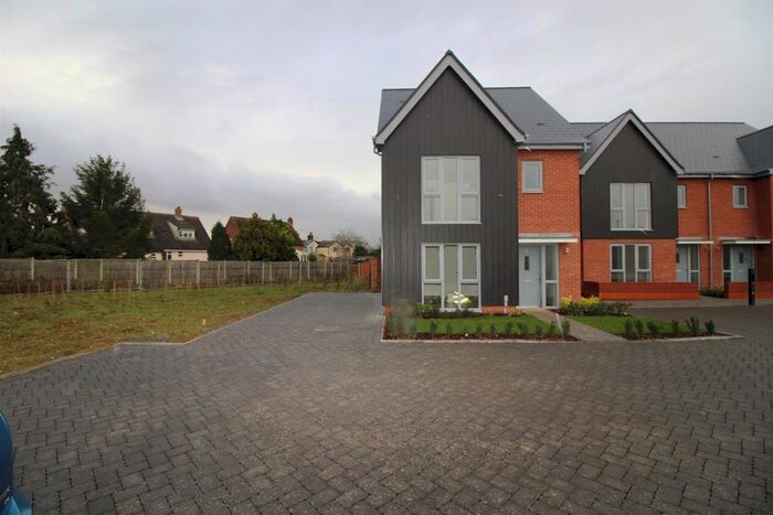 3 Bedroom Detached House To Rent In Bayes Avenue, Colchester, CO6