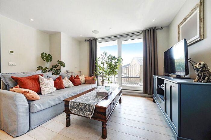 1 Bedroom Flat To Rent In Haydon Park Road, London, SW19