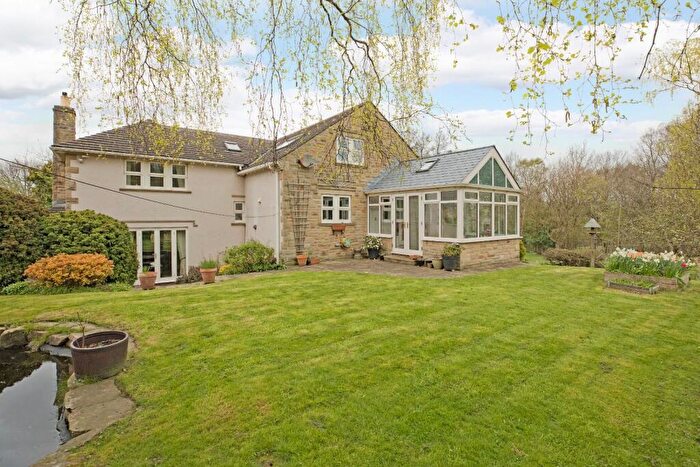 4 Bedroom Detached House For Sale In Moorfield Way, Ilkley, LS29