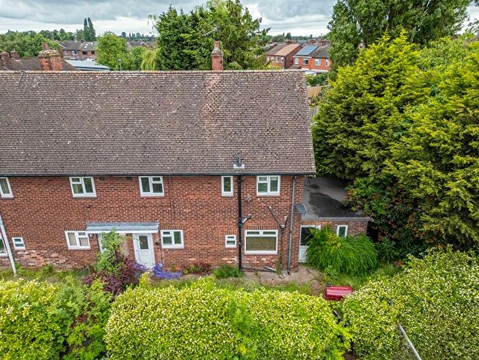 3 Bedroom Semi-Detached House For Sale In Corby Road, Scunthorpe, DN16