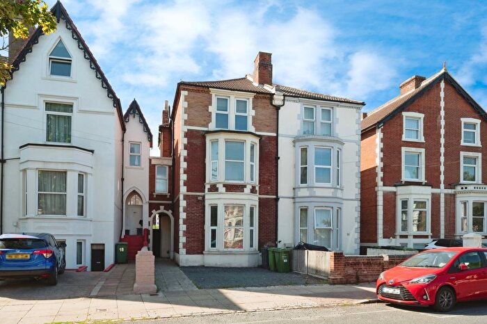 7 Bedroom Semi-detached House For Sale In Campbell Road, Southsea, Hampshire, PO5