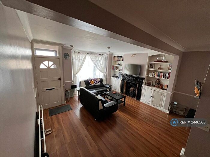 3 Bedroom Terraced House To Rent In Crescent Road, London, SE18