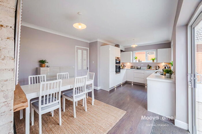 3 Bedroom Semi-Detached House For Sale In Halifax Close, Wroughton, Swindon, SN4