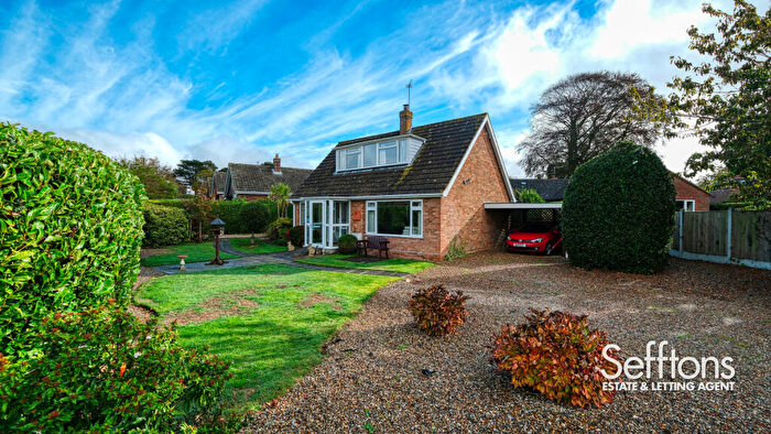 3 Bedroom Bungalow For Sale In Neves Close, Lingwood, Norwich, Norfolk, NR13