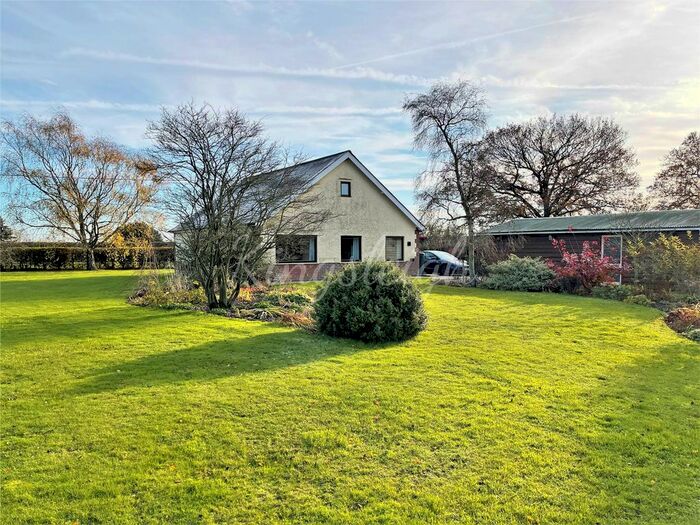 3 Bedroom Bungalow For Sale In John De Bois Hill, Ardleigh, Colchester, Essex CO7