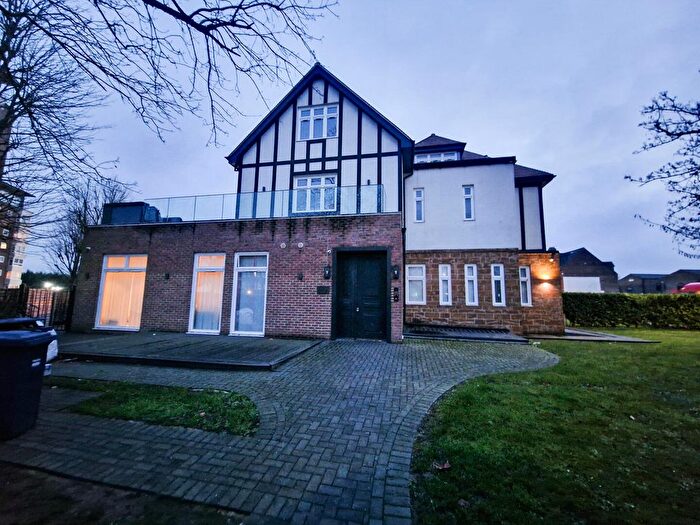 2 Bedroom Flat To Rent In Brampton Grove, London, NW4