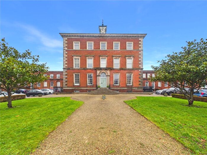 2 Bedroom Apartment For Sale In Devington Park, Exminster, Exeter, Devon, EX6