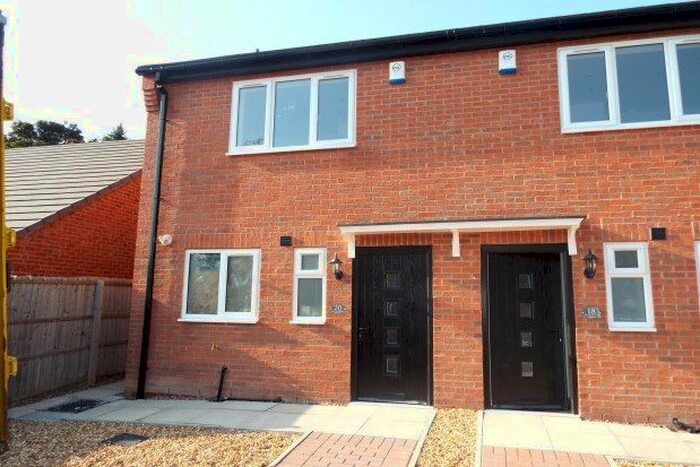 3 Bedroom Property To Rent In Clipstone Village, Mansfield, NG21