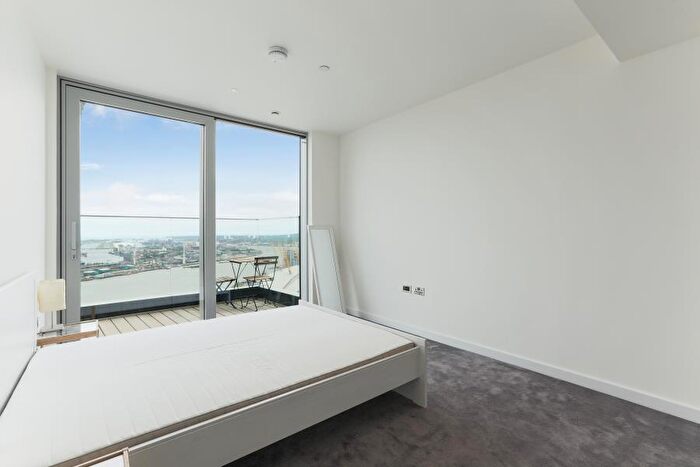 1 Bedroom Flat To Rent In Charrington Tower, New Providence Wharf, London, E14