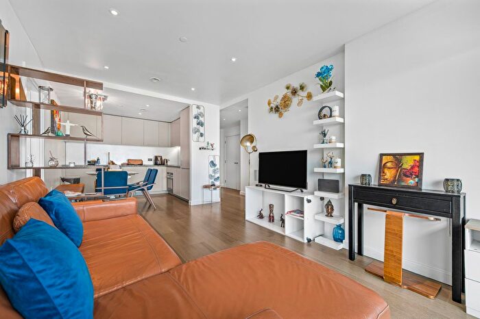 2 Bedroom Flat To Rent In Cutter Lane, Canary Wharf, SE10