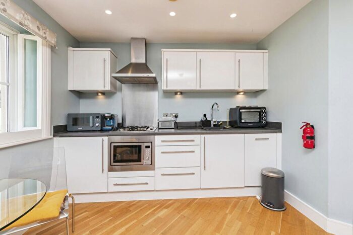 1 Bedroom Flat To Rent In Philip Street, Bath, BA1