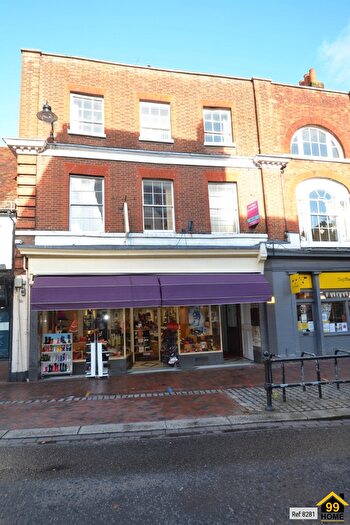 1 Bedroom Flat To Rent In Flat, Godalming, Surrey, GU7