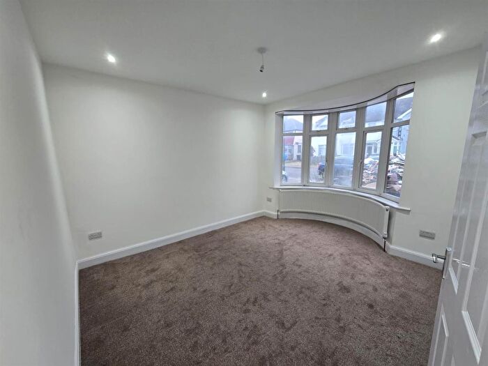 4 Bedroom Terraced House To Rent In St. Peters Road, Southall, UB1