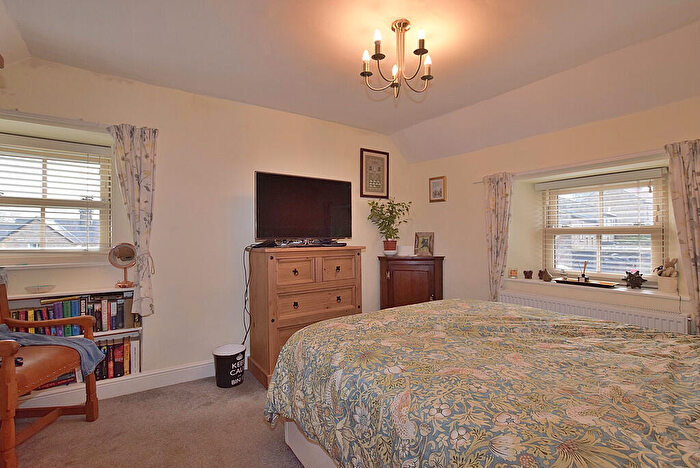 2 Bedroom Cottage For Sale In Aldbrough St. John, DL11