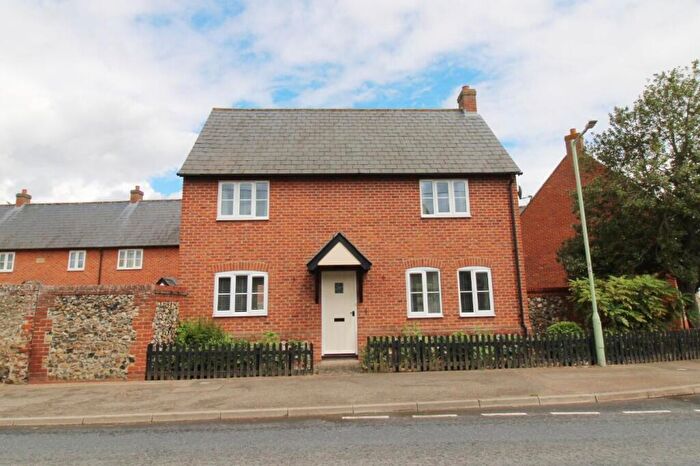 3 Bedroom Detached House To Rent In High Street, Tuddenham, IP28