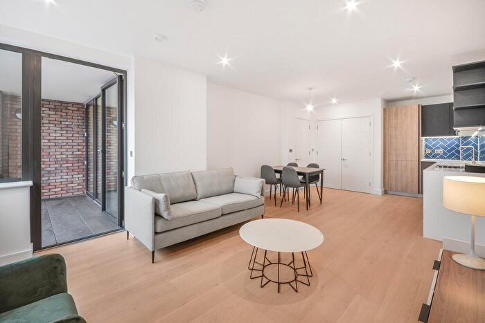 1 Bedroom Apartment To Rent In Rosewood Building, London, E2
