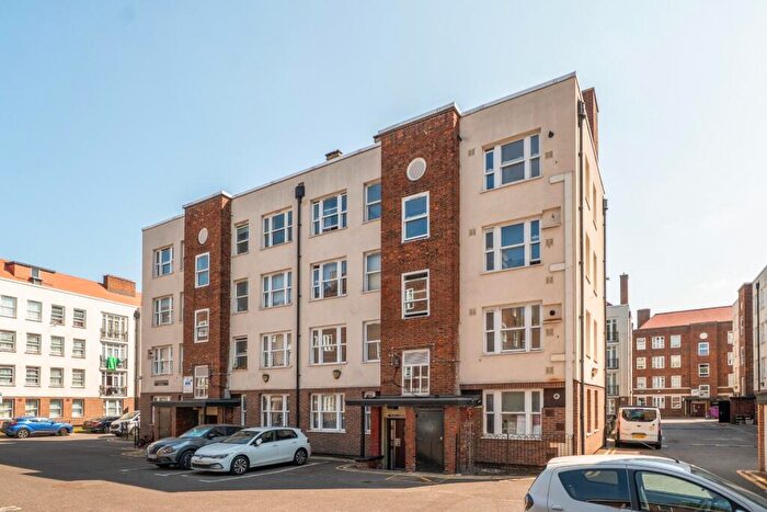 1 Bedroom Apartment For Sale In Turin Street, Bethnal Green, E2