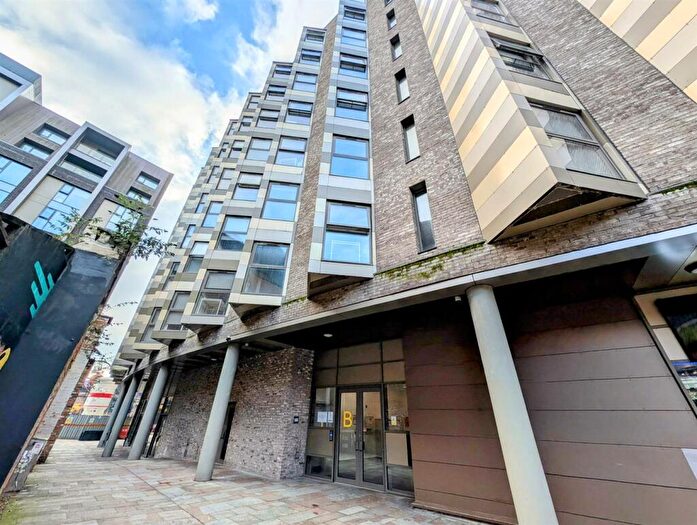 Studio To Rent In Wolstenholme Square, City Centre, L1