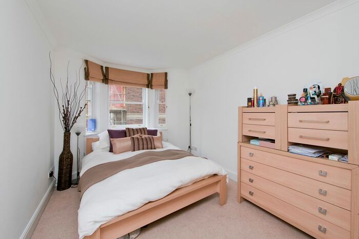1 Bedroom Flat To Rent In Upper Berkeley Street, Marble Arch, W1H