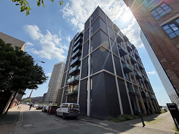 2 Bedroom Flat For Sale In Crusader Mill, Chapeltown Street, Manchester, M1