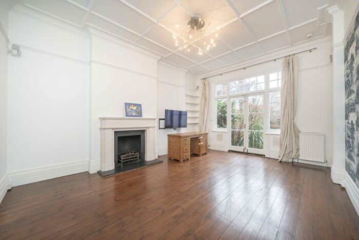 2 Bedroom Flat To Rent In West End Lane, London, NW6