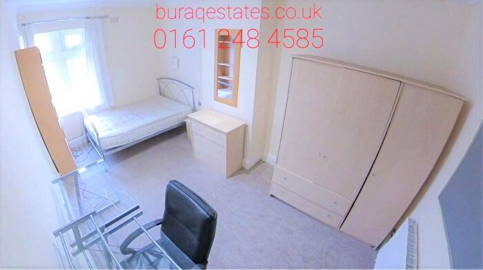 7 Bedroom House To Rent In Kingswood Road, Manchester, M14