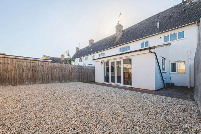 1 Bedroom House Of Multiple Occupation To Rent In Lawrence Road, Cirencester, Gloucestershire, GL7