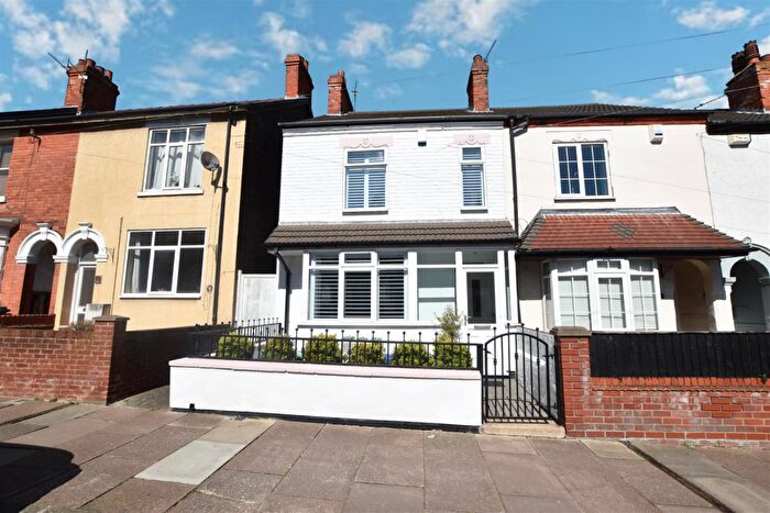 3 Bedroom Terraced House For Sale In Oxford Street, Cleethorpes, DN35