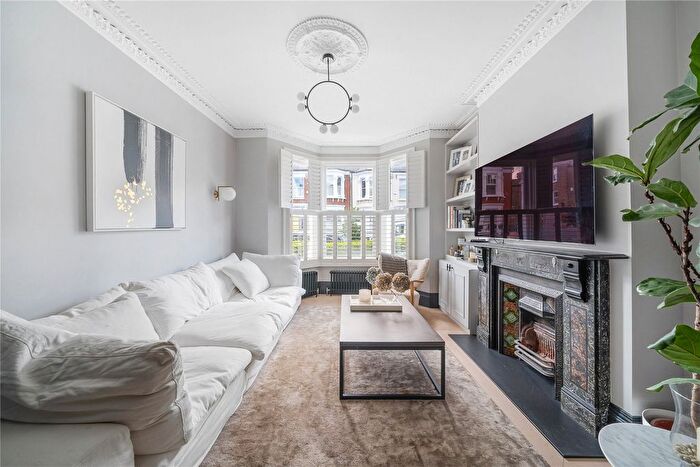 4 Bedroom Terraced House For Sale In Shandon Road, London, SW4