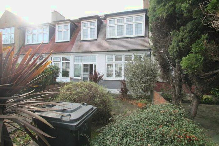 4 Bedroom Property To Rent In Upper Elmers End Road, Beckenham, BR3