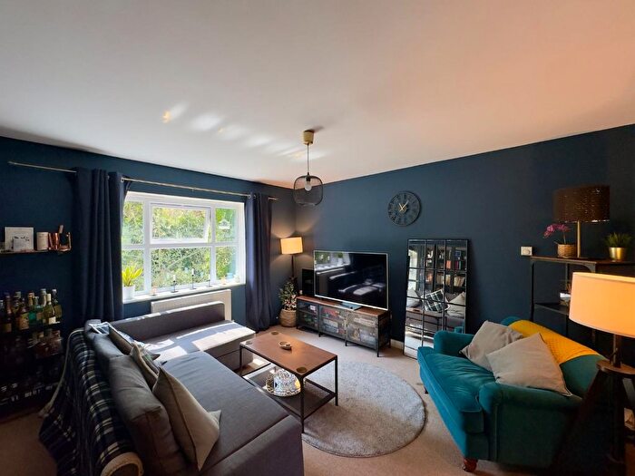 2 Bedroom Flat For Sale In Clifton Square, Burnley, Lancashire, BB12