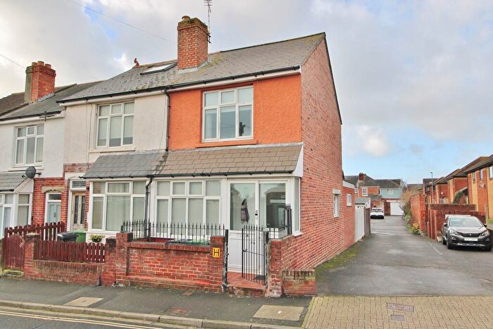 2 Bedroom End Of Terrace House For Sale In Ironbridge Lane, Eastney, PO4