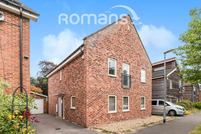 4 Bedroom Detached House To Rent In Vulcan Drive, Bracknell, RG12