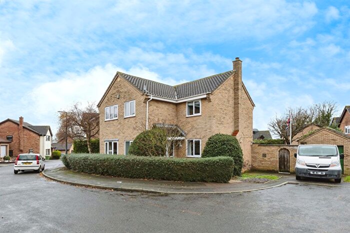 4 Bedroom Detached House For Sale In Blenheim Way, Yaxley, Peterborough, PE7