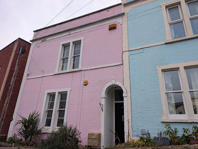 2 Bedroom Terraced House To Rent In Gorse Lane, Bristol, BS8