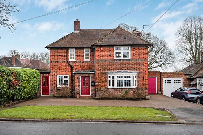 4 Bedroom Detached House For Sale In High Oaks Road, Welwyn Garden City, Welwyn Garden City, AL8