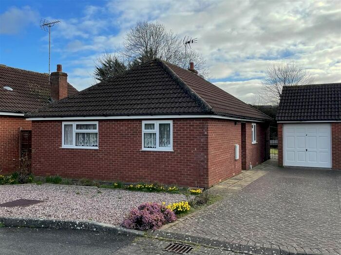 2 Bedroom Detached Bungalow To Rent In The Quarry, Cam, Dursley, GL11