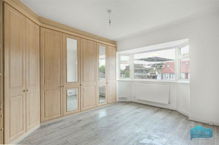 3 Bedroom Terraced House To Rent In Holders Hill Road, London, NW7