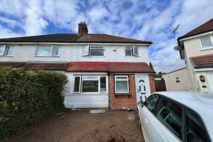 4 Bedroom Property To Rent In Third Crescent, Slough, SL1