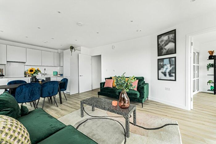 2 Bedroom Flat For Sale In Corner Place, - Herald Street, E2