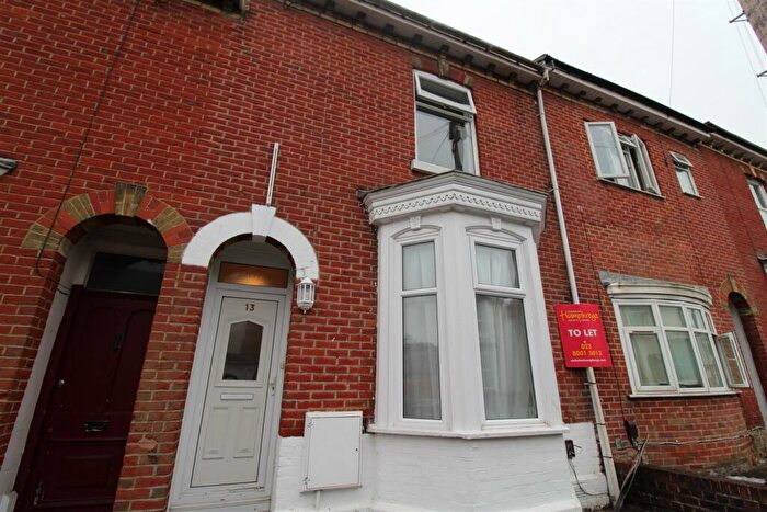 5 Bedroom Terraced House To Rent In Forster Road, Southampton, SO14