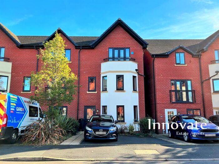 4 Bedroom Semi-Detached House To Rent In Aldeney Close, Dudley, DY1